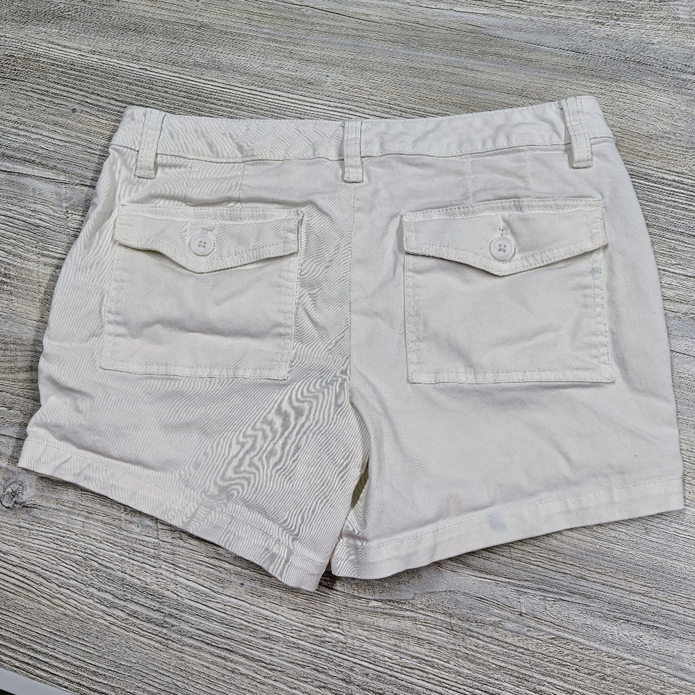 Victoria's Secret White Chino Shorts Size size 4 , 5" shorts - Picture 4 of 6